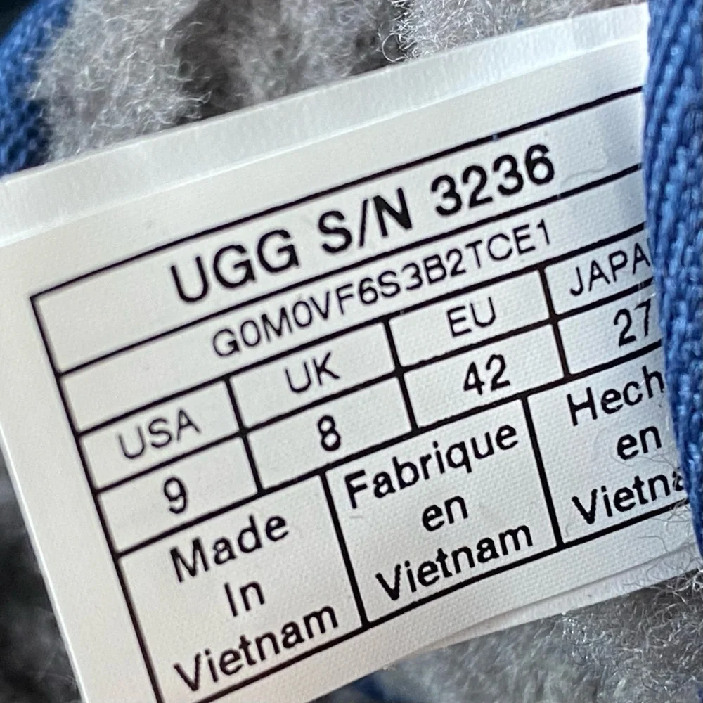 UGG Neumel Boots Mens Size 9 Blue Suede Shearling Chukka Ankle Lace Up